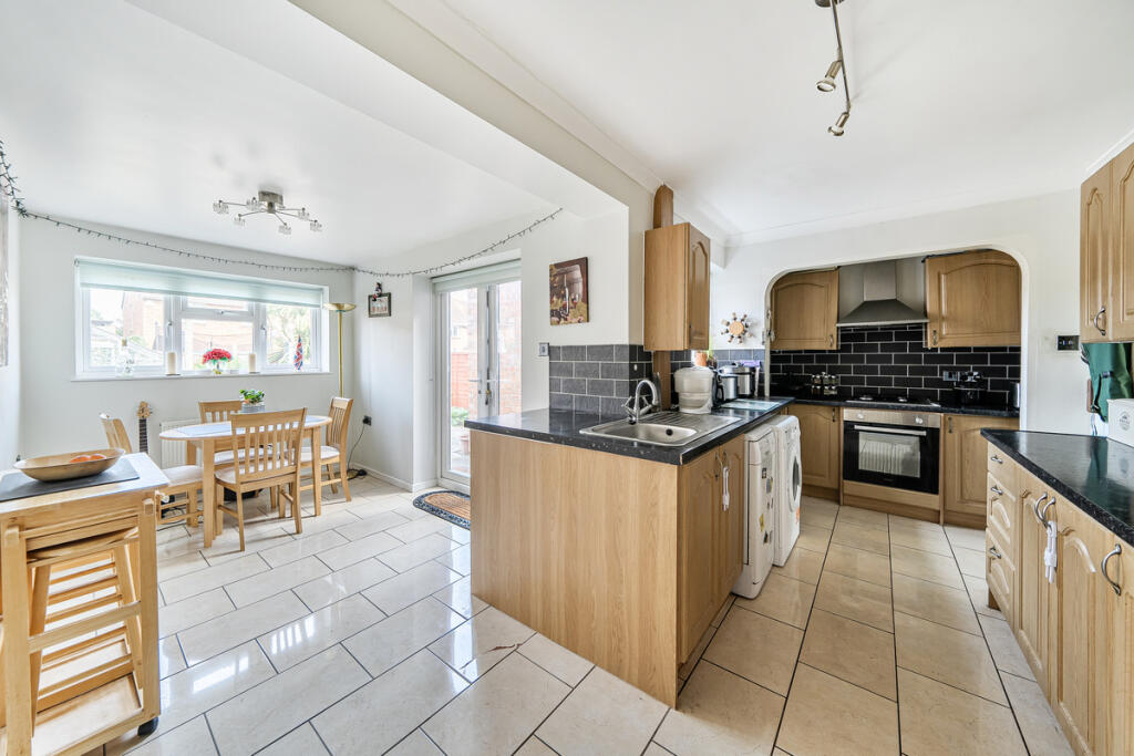House in Havant, Leigh Park - View 4