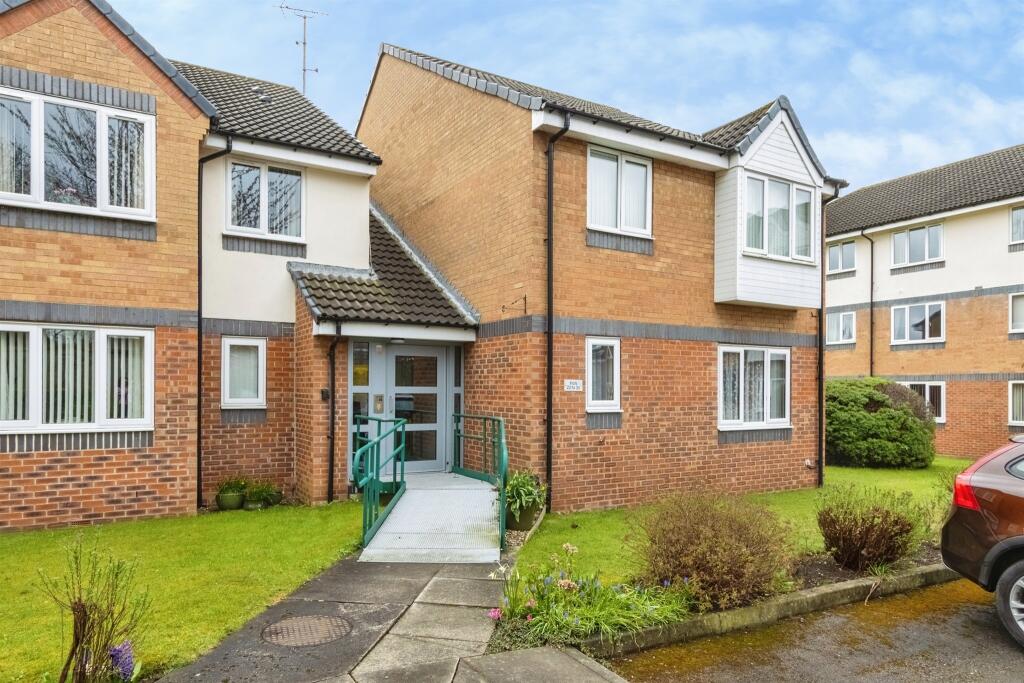 Main image of property: Sandbed Lawns, LEEDS