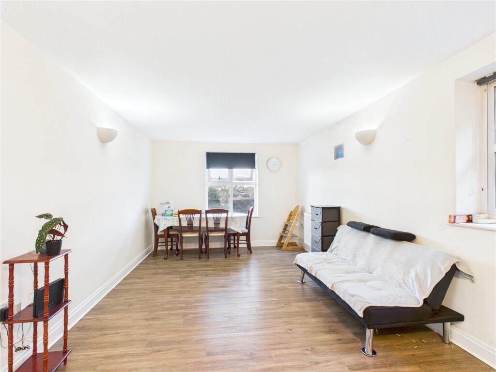 Sandcroft Court, Garlands Road, Redhill, Surrey, RH1 - View 3