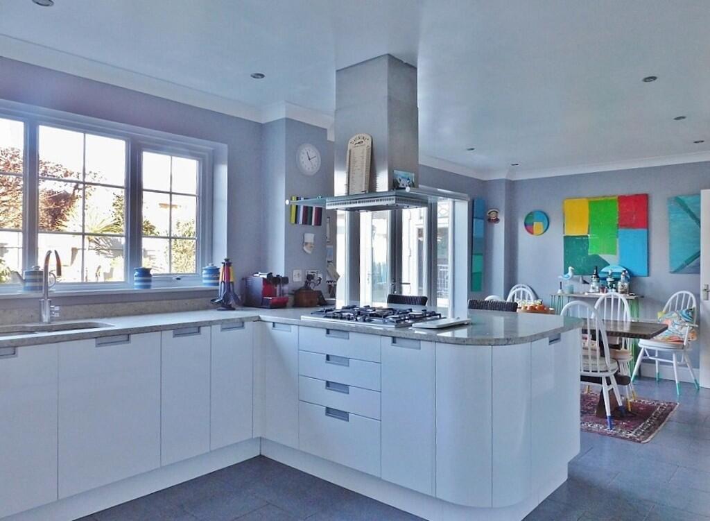 House in Fareham, Stubbington - More