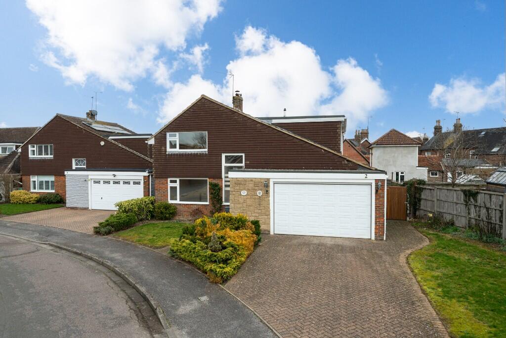 Main image of property: Good Intent, Edlesborough, LU6 2RD