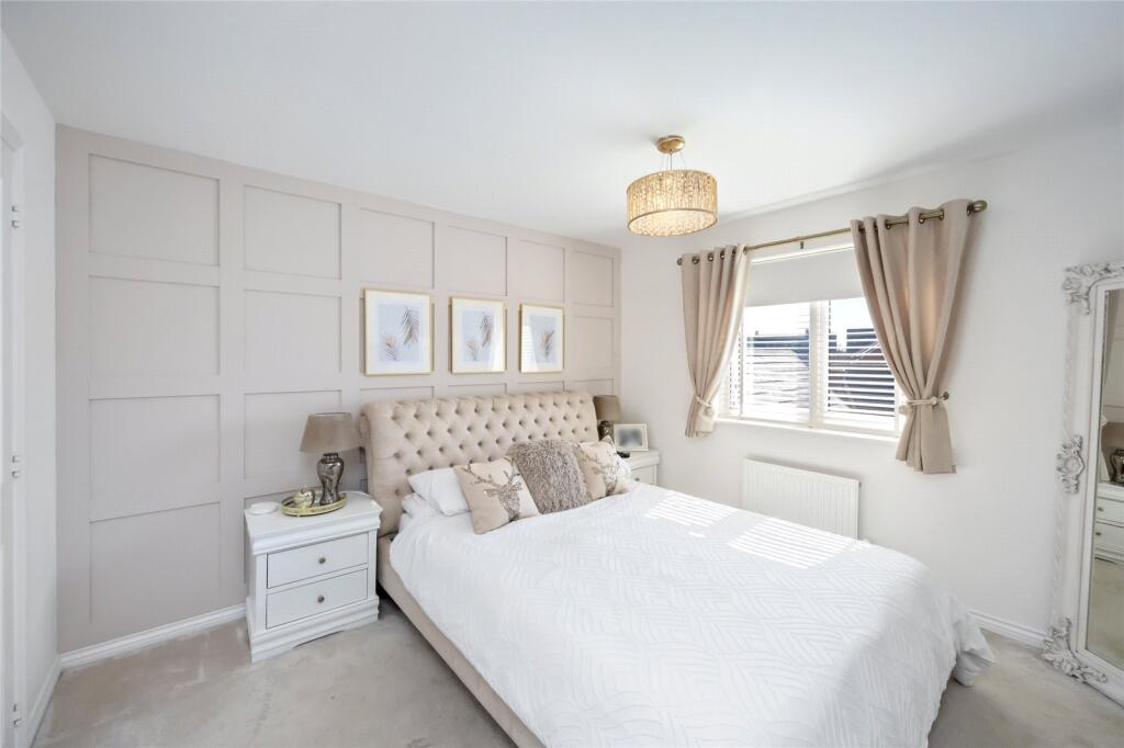 Gladiolus Grove, Worthing, West Sussex, BN13 photo 4