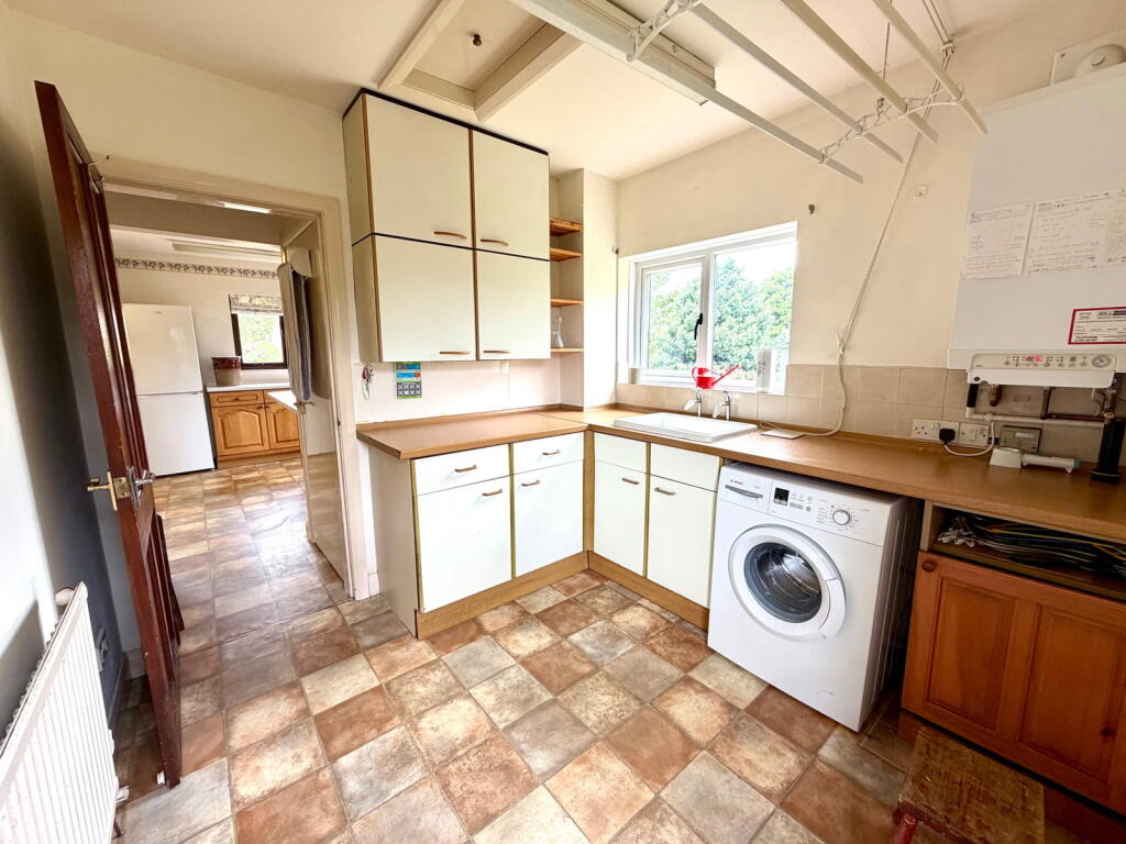 Denby Lane, Upper Denby, Huddersfield, HD8 8UN photo 5