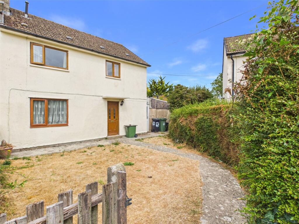House in Gloucester - View 5