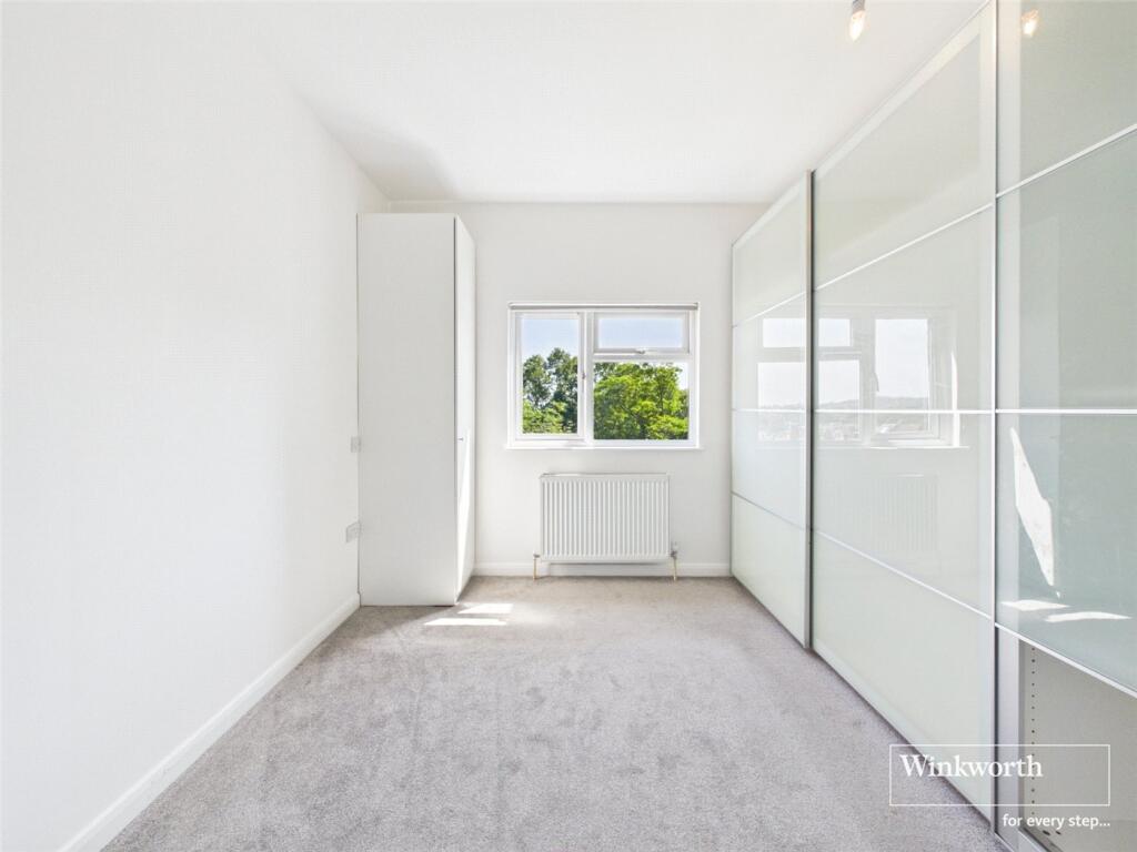 Apartment in London, Hendon - View 5