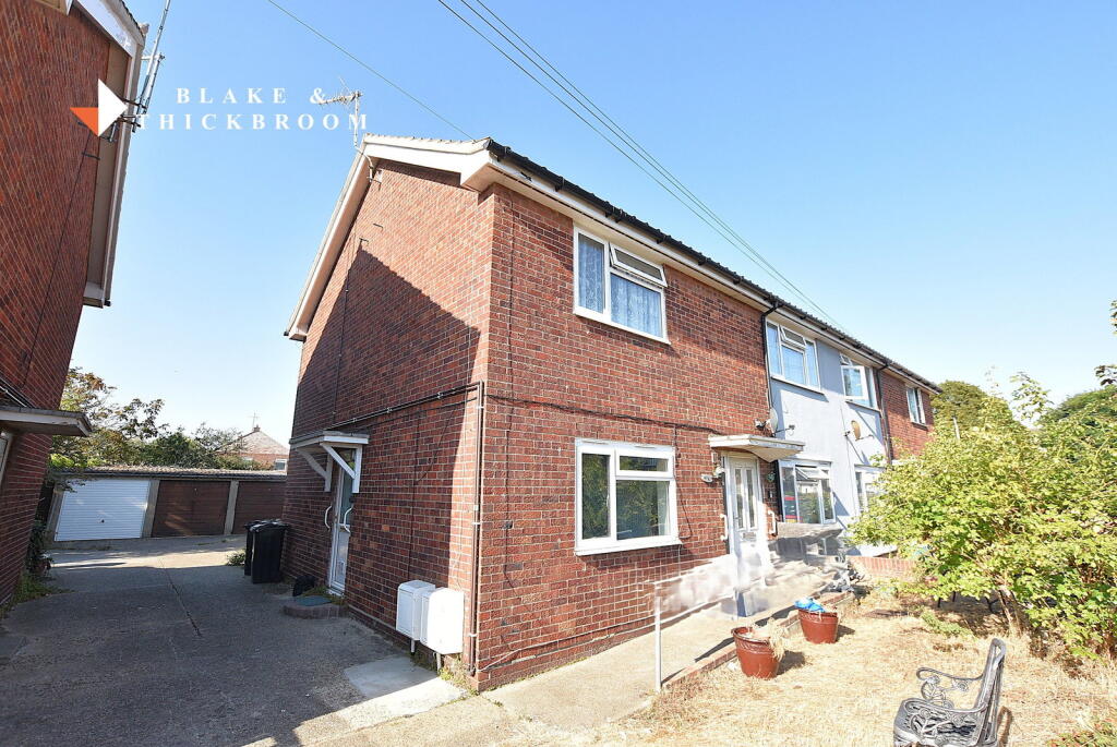 Main image of property: Flatford Drive, Clacton on Sea CO16 8AH