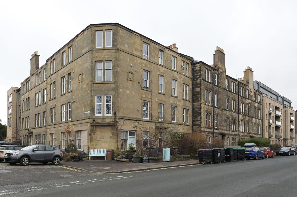 Main image of property: 2F2, 25 Balcarres Street, Edinburgh, EH10 5JD