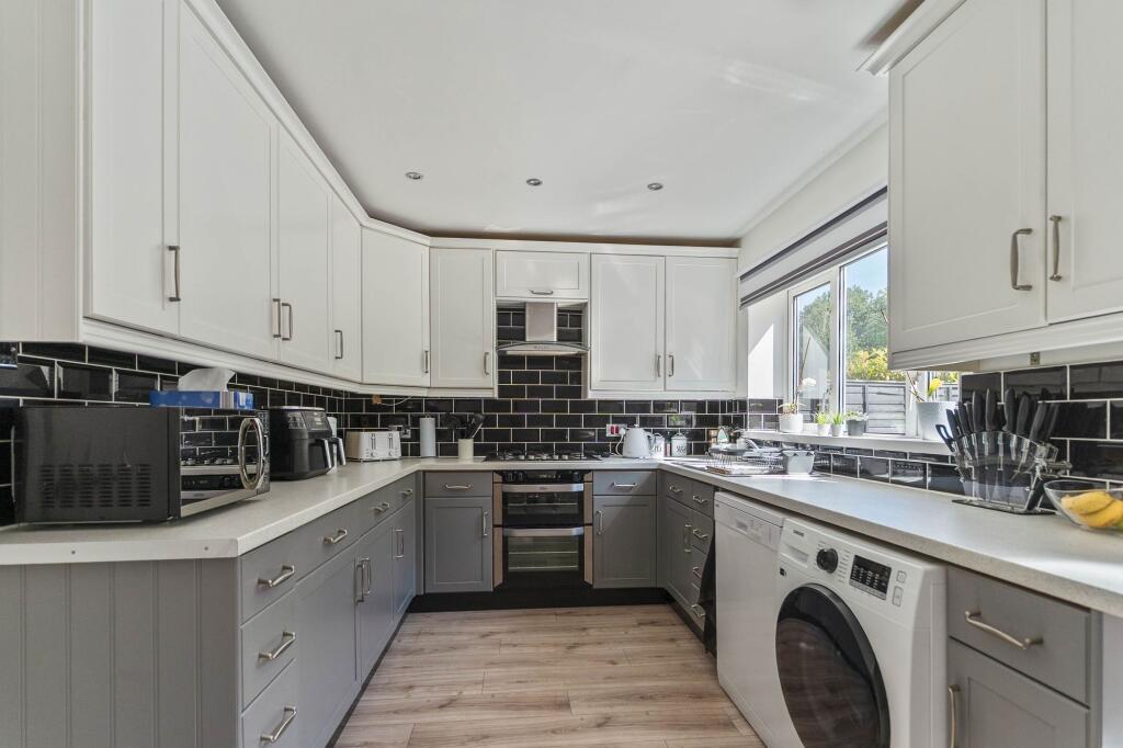 House in Risca, Pontymister - View 5