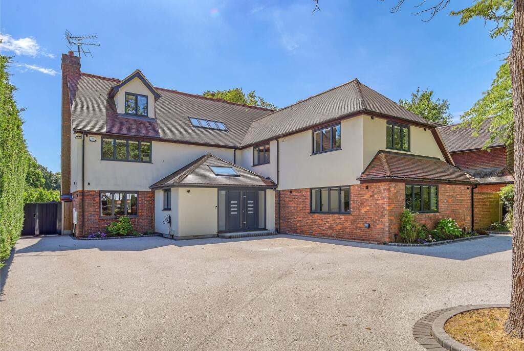 Main image of property: Brockley Grove, Hutton, CM13