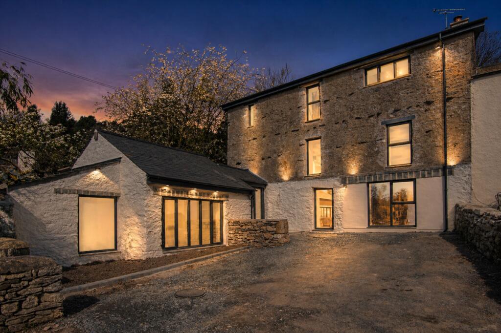 Main image of property: Brocka Barn, Lindale, Grange-over-Sands, LA11 6LW