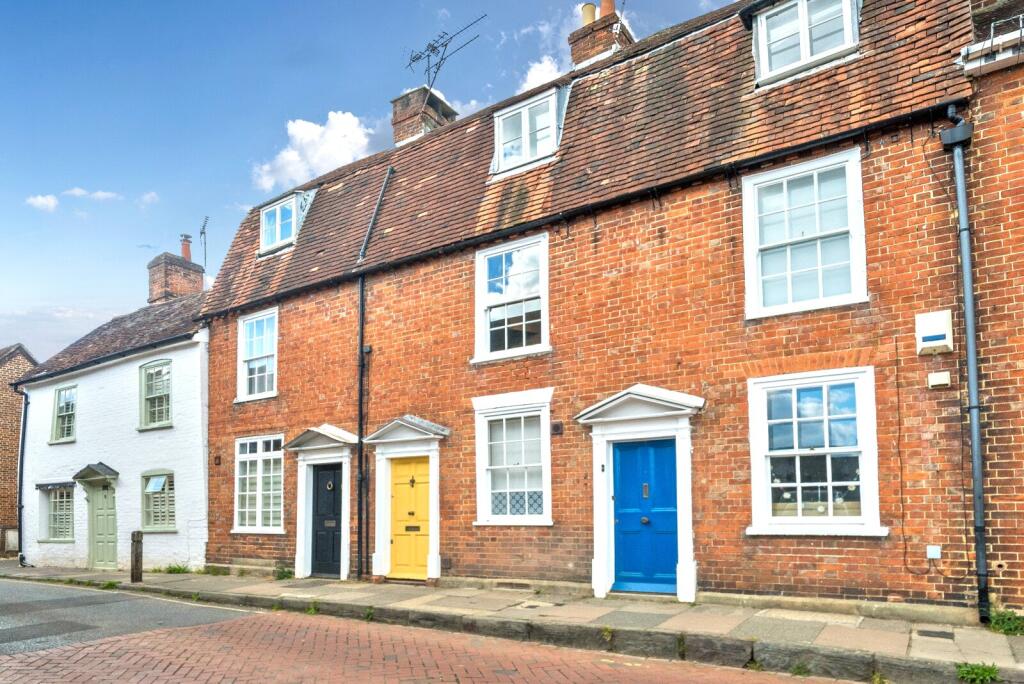 Main image of property: Park Row, Farnham, GU9
