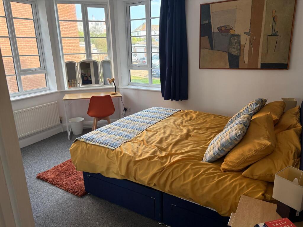 Chichester Drive East, Saltdean, BN2 8LU - View 4