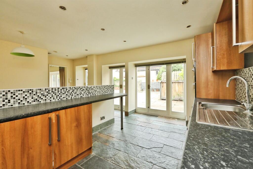 House in Doncaster - View 5