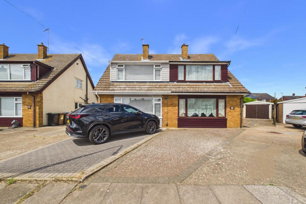 Main image of property: Dawnbrook Close, Ipswich