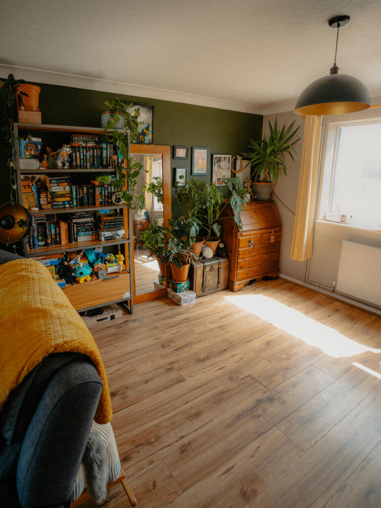 House in Lincoln, Ermine West - View 5
