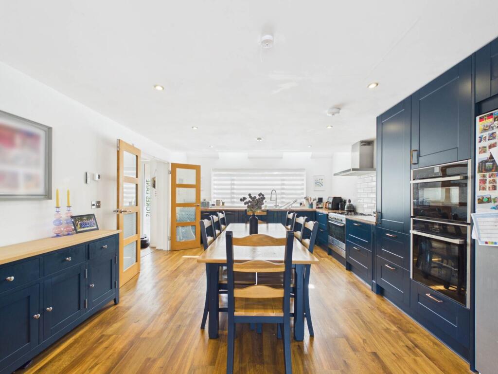 House in Hemel Hempstead, Haddenham - View 4