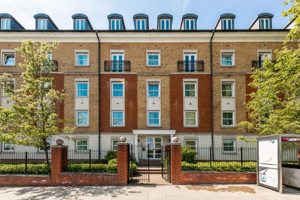 Main image of property: High Road London N12