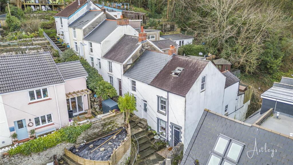 Main image of property: Hill Street, Mumbles, Swansea