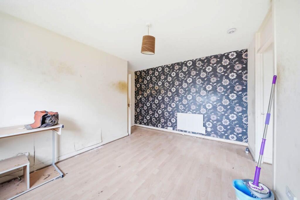Apartment in Motherwell, North Lanarkshire - More