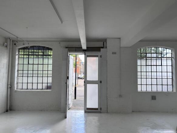 UNIT 6 - Stephen House 1b Darnley Road London E9 6