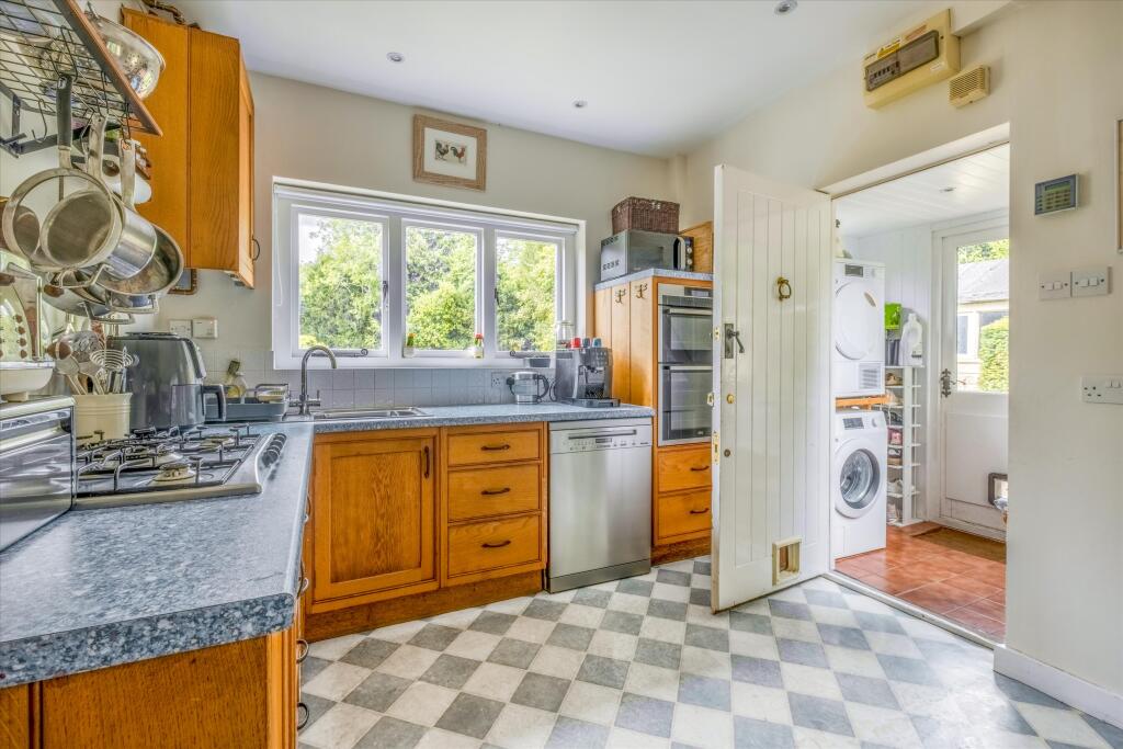 House in Sevenoaks, Otford - More