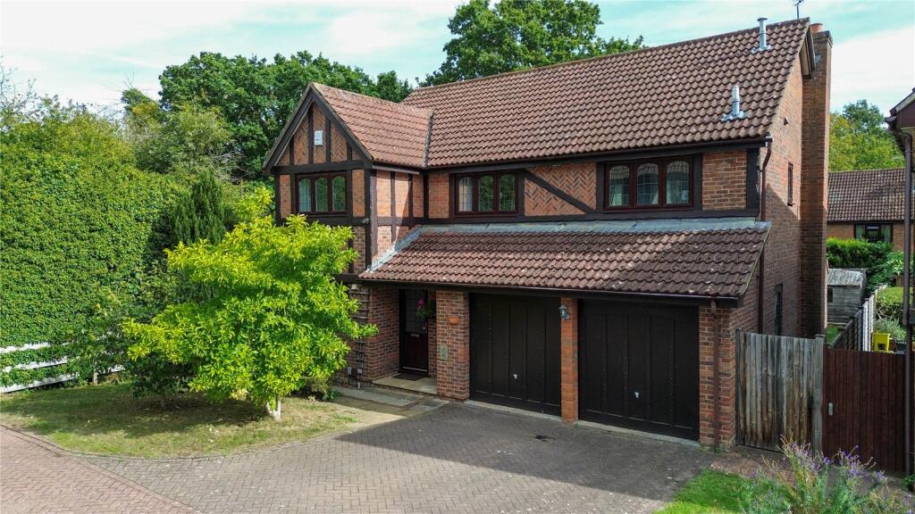 5-bed detached on Uffcott Close, Lower Earley, Reading, Berkshire, RG6, £800,000
