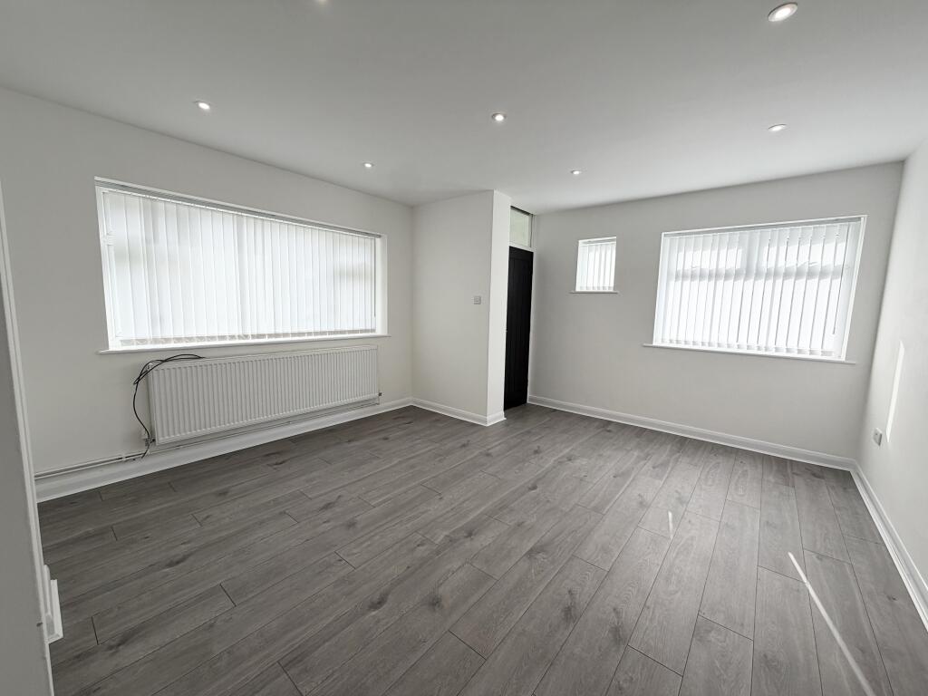 Main image of property: Ormonde Avenue, Maghull, L31 7AS