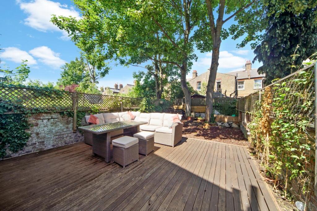 Main image of property: Kilburn Lane, Queens Park, London