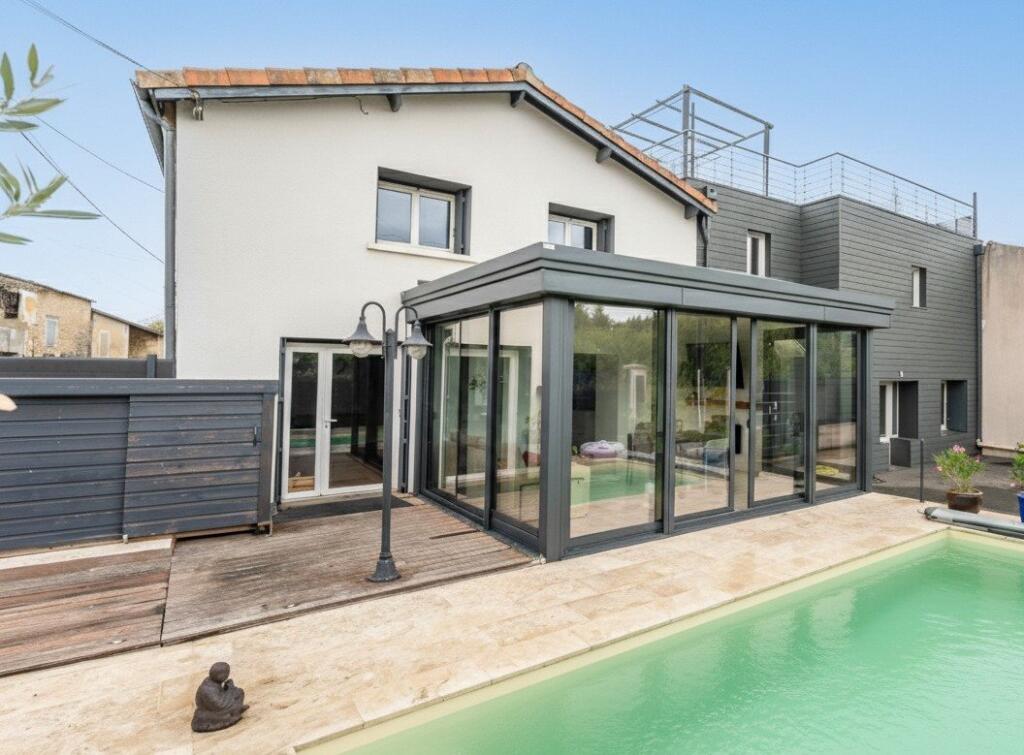 Main image of property: Poitou-Charentes, Charente-Maritime, Brizambourg