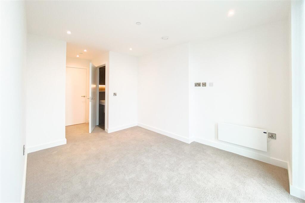 Apartment in Manchester - View 5