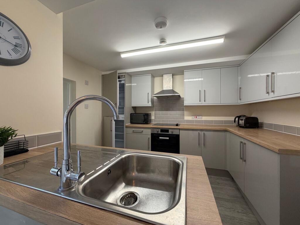 Fishponds Road, Fishponds, BS16 photo 2