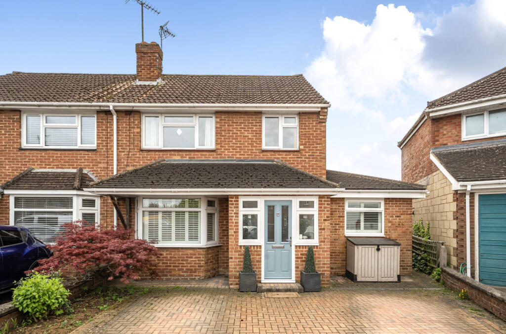 3-bed semi-detached on Birdbrook Road, Upper Stratton, Swindon, SN2, £375,000