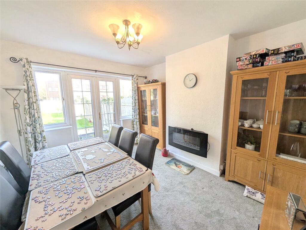 House in Wolverhampton, West Midlands - View 4
