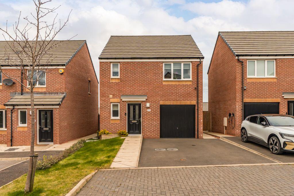 Main image of property: 11 Duntreath Place, Edinburgh, EH16 4ZA