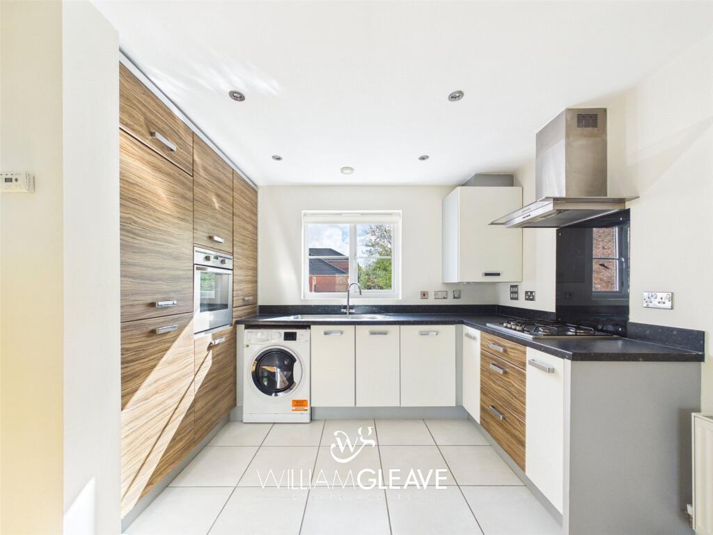 Pendinas, Wrexham, LL11 photo 4