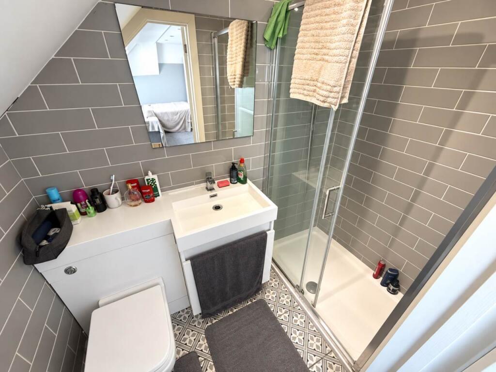 Apartment in Worthing, West Sussex - View 5