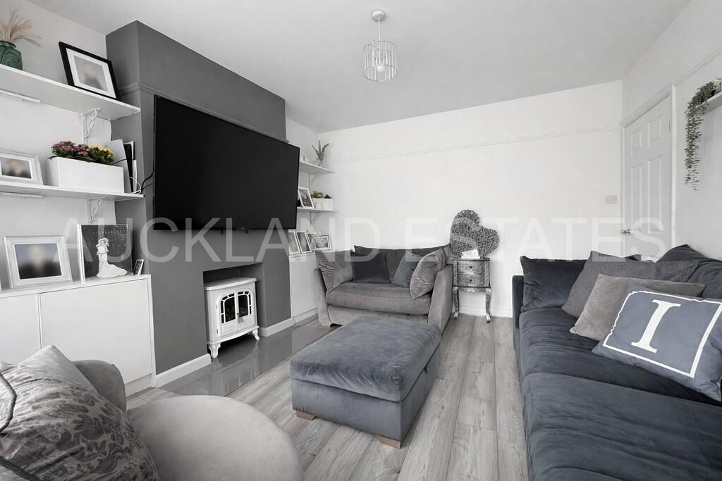 Park Avenue, Potters Bar - View 4