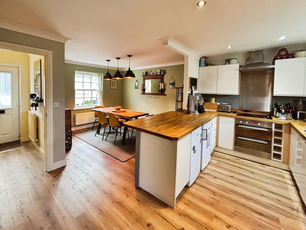 Nalder Close, Shepton Mallet