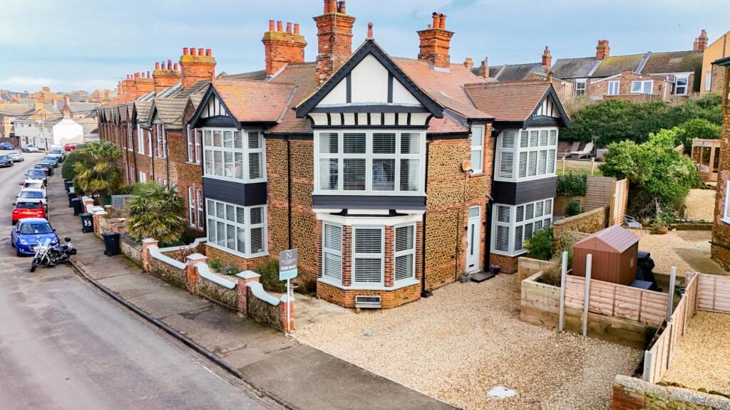 4-bed house on Hunstanton, Norfolk, PE36, £550,000