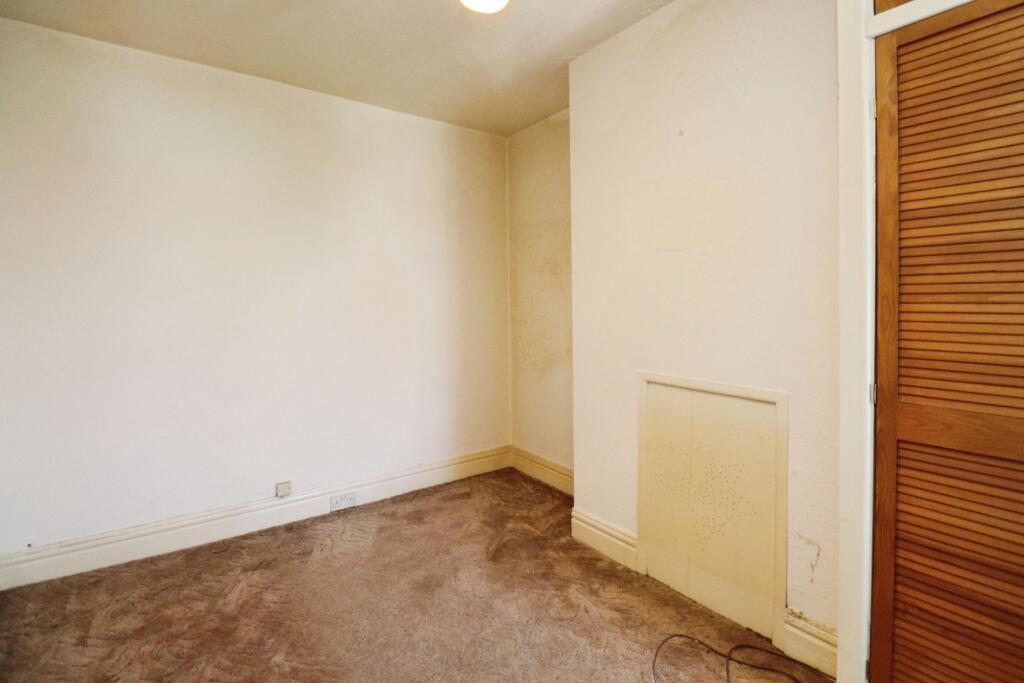House in Bournemouth, Springbourne - More