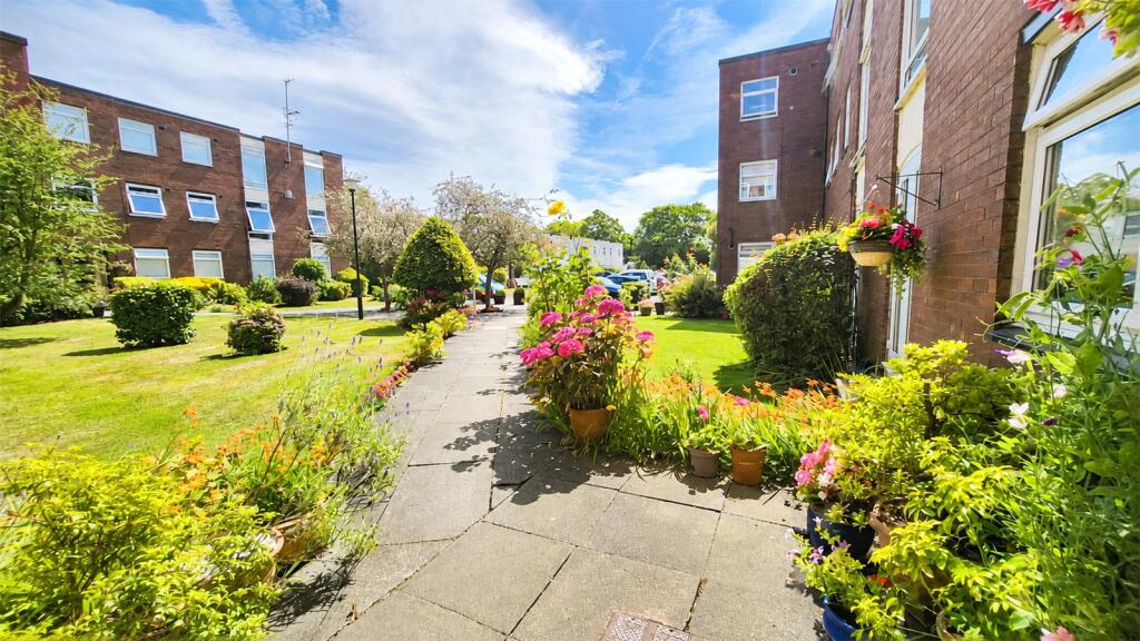 Verdala Park, Liverpool, Merseyside, L18 photo 4