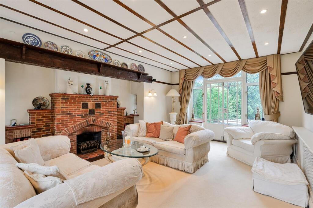 Garratts Lane, Banstead photo 3