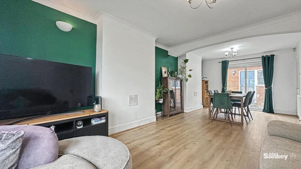 House in Nottingham - View 2