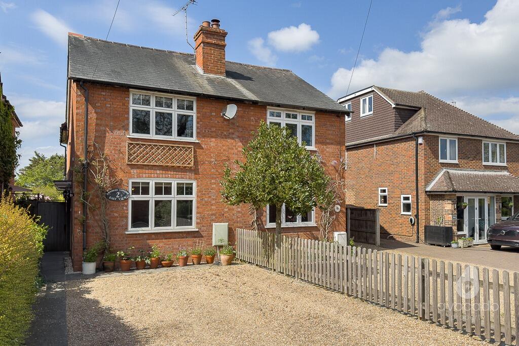 2-bed semi-detached on Terrace Road South, Binfield, Berkshire, RG42, £550,000