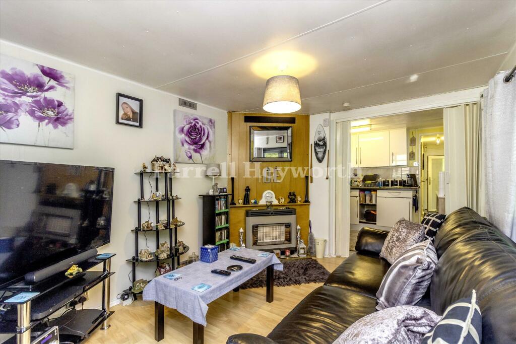 Westcliffe Drive, Westgate, Morecambe photo 3