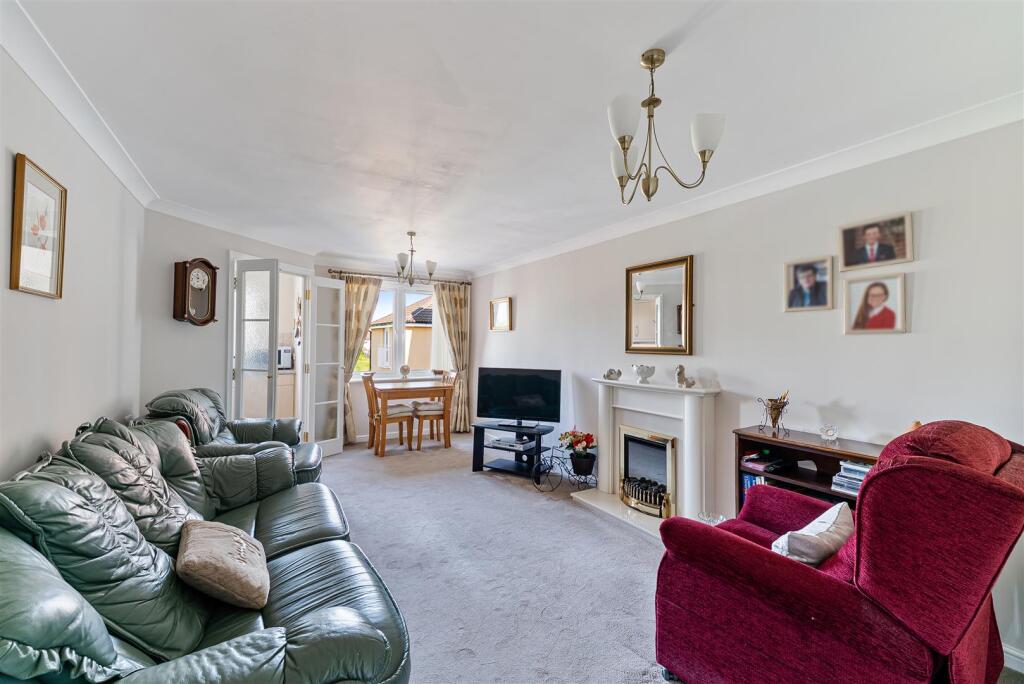 Apartment in Weston-super-Mare, Mead Vale, Preanes Green - View 3