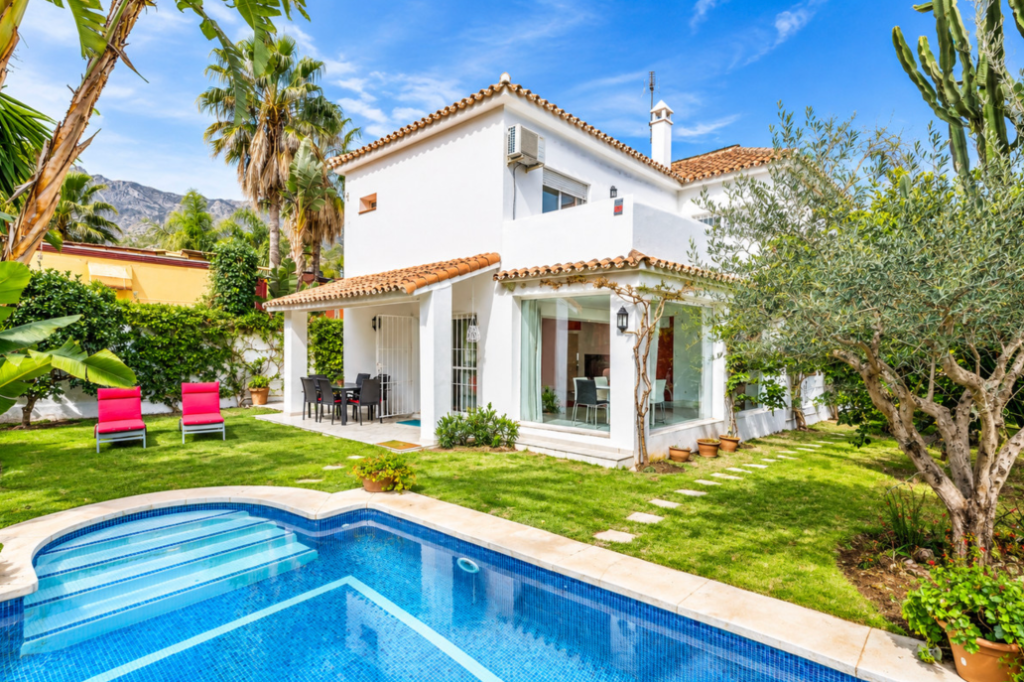 Main image of property: Golden Mile, Málaga, Andalusia