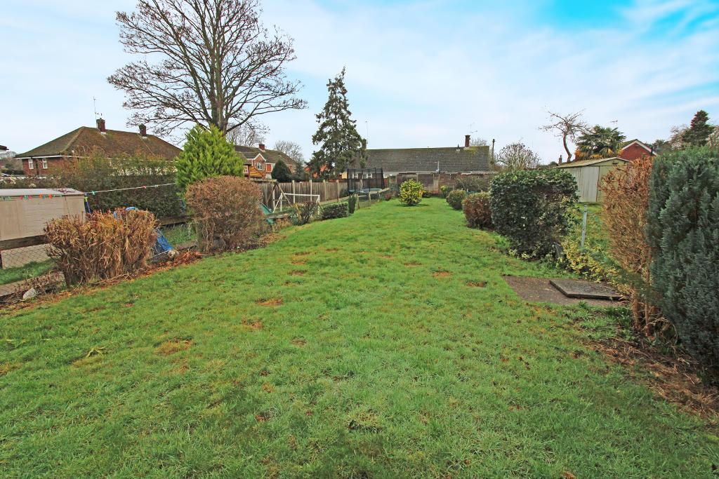 Willow Way, Bletchley, Milton Keynes, Buckinghamshire, MK2 2JX photo 2