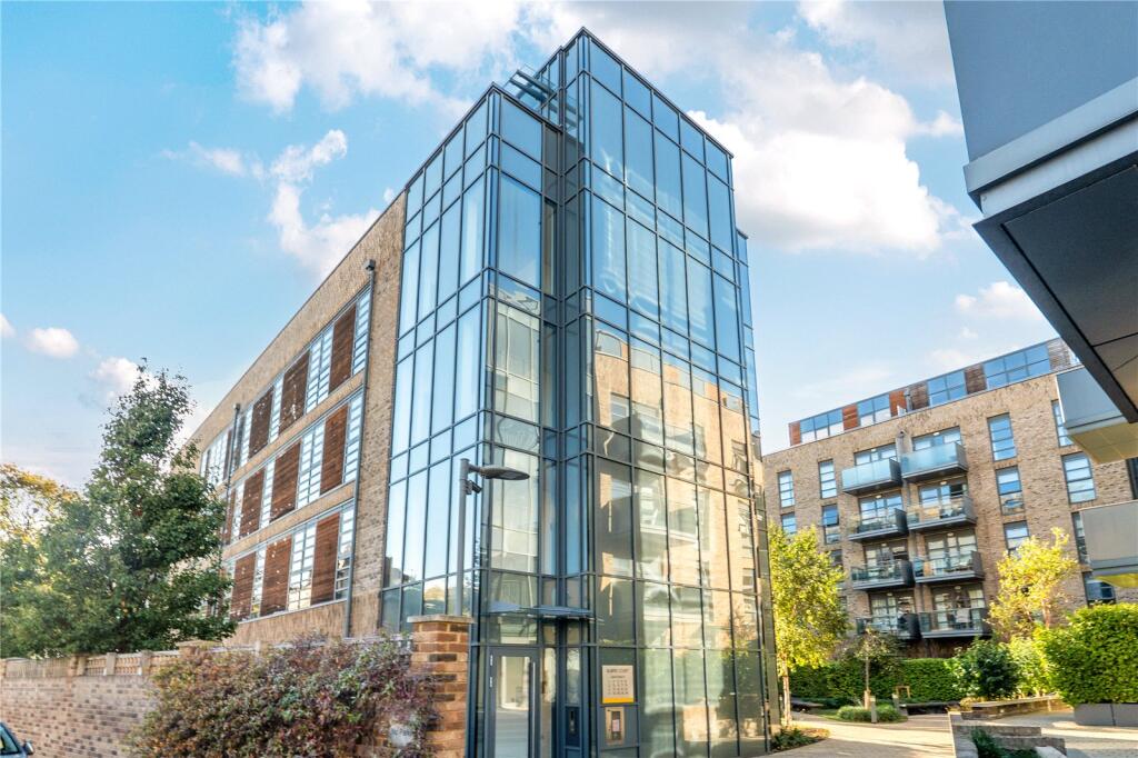 Apartment in London - View 5