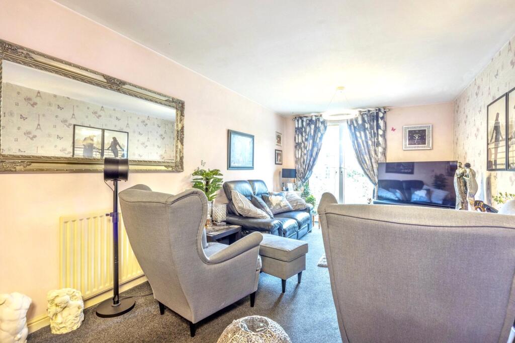 Apartment in Edinburgh, Leith Central - View 4